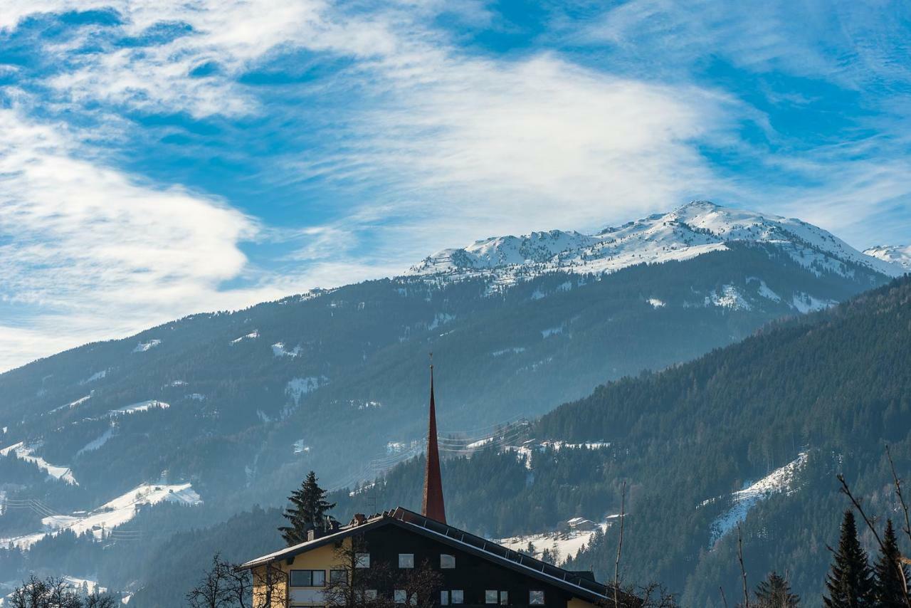 Hotel Standlhof Zillertal أوديرنز المظهر الخارجي الصورة
